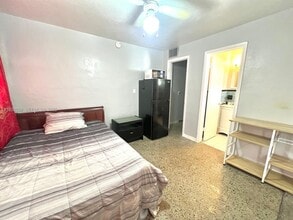 106 Harvard Rd in West Park, FL - Building Photo - Building Photo