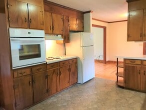 1012 Stockley St in South Hill, VA - Building Photo - Building Photo