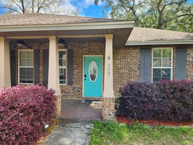 102 Quince Ave in Niceville, FL - Building Photo - Building Photo