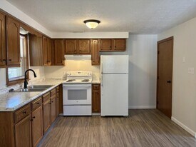 162 Twombley Rd in Sanford, ME - Building Photo