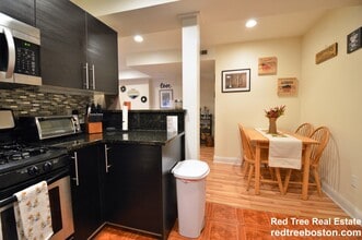 191 Winthrop Rd, Unit 7 in Brookline, MA - Foto de edificio - Building Photo