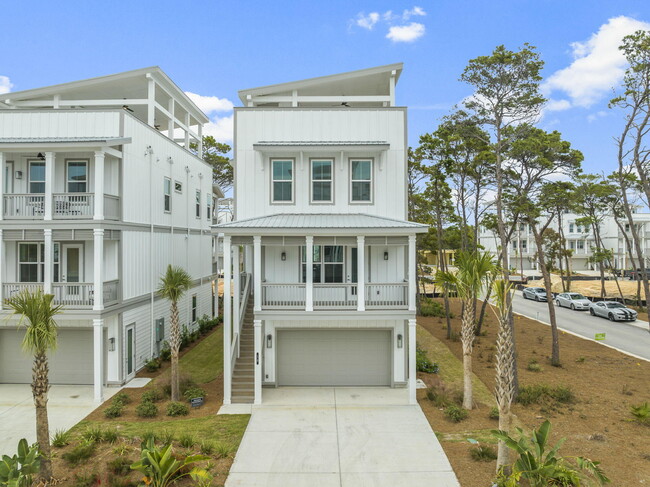 18 W Majestic Palm Dr in Inlet Beach, FL - Building Photo - Building Photo