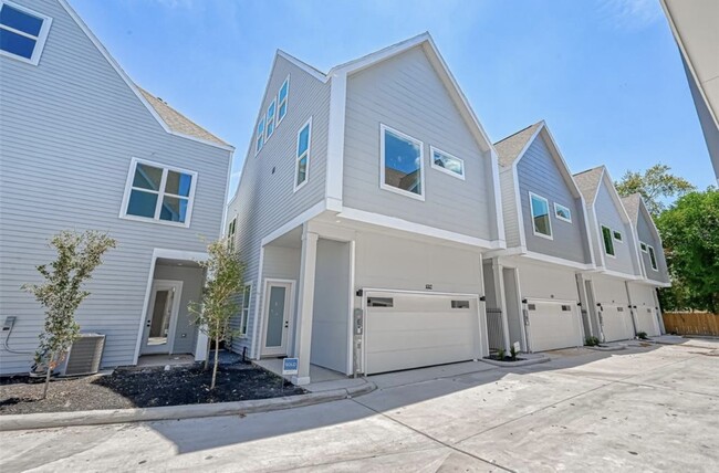 property at 6127 W Montgomery Rd