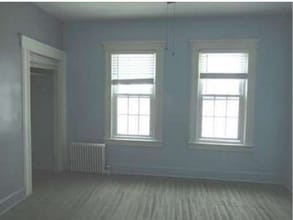 75 Atlantic St in Carteret, NJ - Foto de edificio - Building Photo