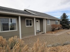 1274 Jacobsen Ln in Gardnerville, NV - Building Photo - Building Photo