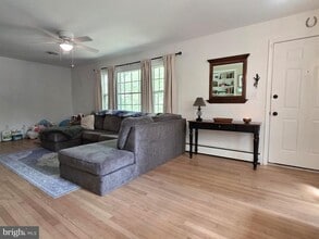 4 Carolee Dr in Dover, DE - Building Photo - Building Photo