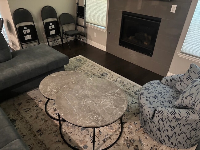 Room in Townhome on Snapdragon Wy in Dallas, TX - Building Photo - Building Photo