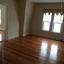 354 Shirley St, Unit 3 in Winthrop, MA - Building Photo - Building Photo