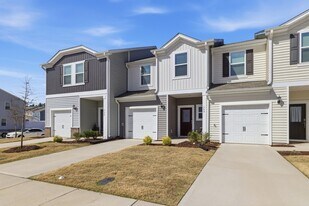 754 Rolling Flds Dr in Graham, NC - Building Photo