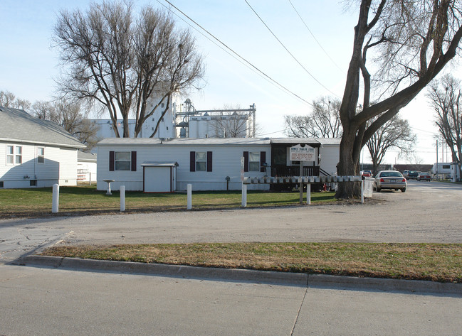 2725 S 6th St in Council Bluffs, IA - Building Photo - Building Photo