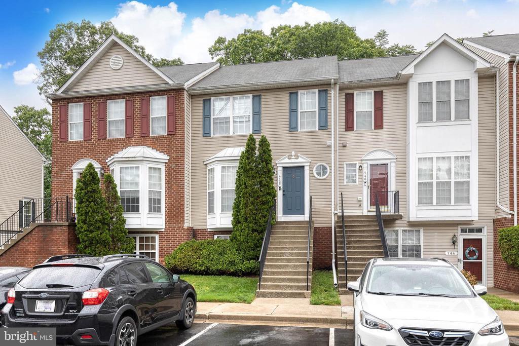 748 Heather Stone Loop in Glen Burnie, MD - Building Photo