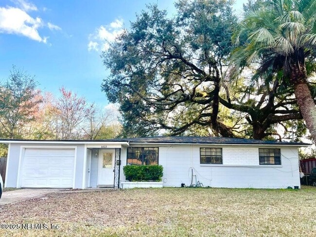 property at 6422 Solandra Dr