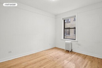 115 W 16th St in New York, NY - Building Photo - Building Photo