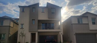 7013 Beautiful Belle St in North Las Vegas, NV - Building Photo