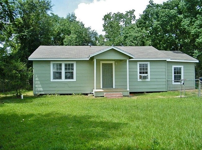 property at 256 FM 3083