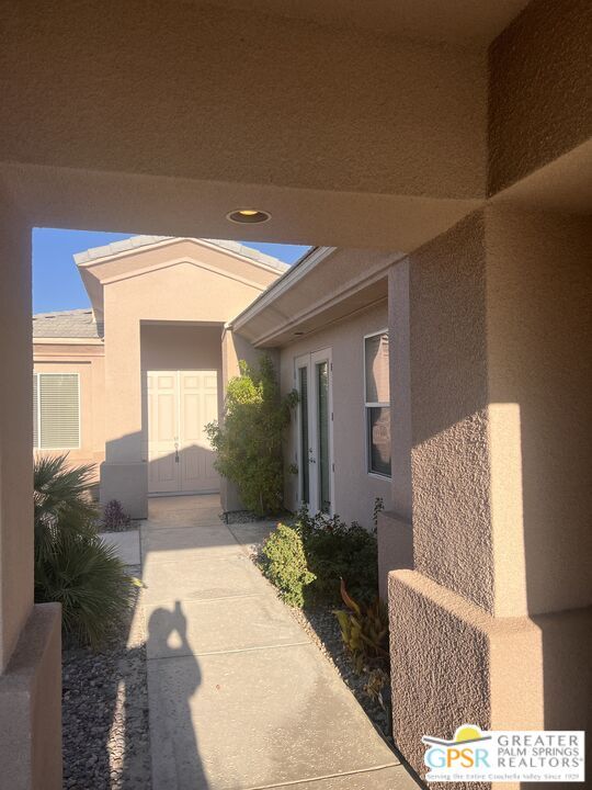 35 Champagne Cir in Rancho Mirage, CA - Foto de edificio - Building Photo