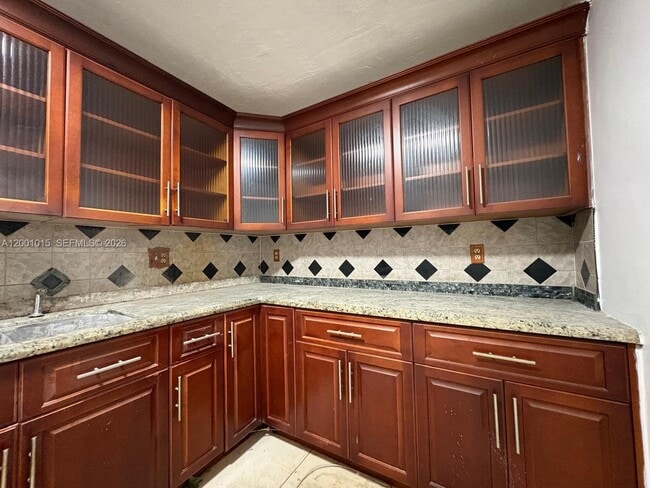 2531 NW 88th St in Miami, FL - Building Photo - Building Photo