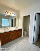 7121 Crest Hill Dr in Reno, NV - Building Photo - Building Photo