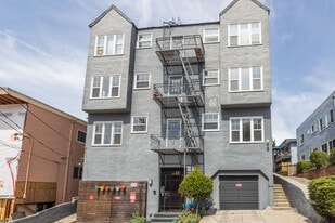 421 Van Dyke in Oakland, CA - Building Photo