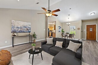 1301 S Quinlan Park Rd in Austin, TX - Building Photo - Building Photo