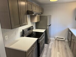 33 Drake Rd in Fitchburg, MA - Building Photo - Building Photo