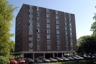 Bethlehem Towers in Bethlehem, PA - Building Photo - Building Photo