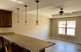 2021 Treasure Oaks Dr in Harlingen, TX - Building Photo - Building Photo