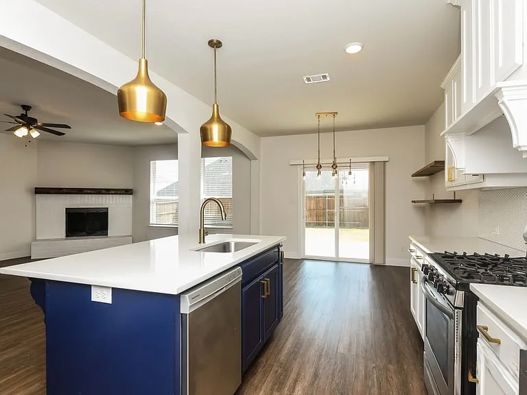98211 Chaparral Pass in Fort Worth, TX - Building Photo