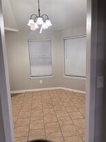 3402 W Center St in Rogers, AR - Building Photo