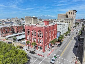 525 22nd St, Unit 4 in Galveston, TX - Foto de edificio - Building Photo