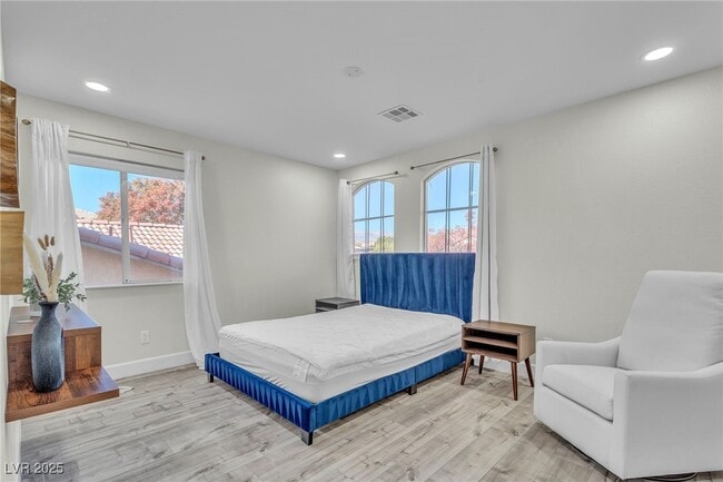 property at 9885 Shadycrest Ct