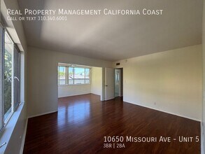 10650 Missouri Ave in Los Angeles, CA - Building Photo - Building Photo