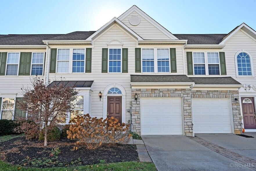 7135 Thorndale Ln in Cincinnati, OH - Foto de edificio