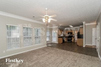9717 Silverstone Ct in Jonesboro, GA - Building Photo - Building Photo