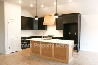 623 Trails End Dr in Shawnee, OK - Building Photo - Building Photo