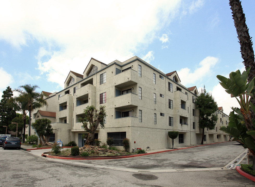 Harbor Cove in Torrance, CA - Building Photo