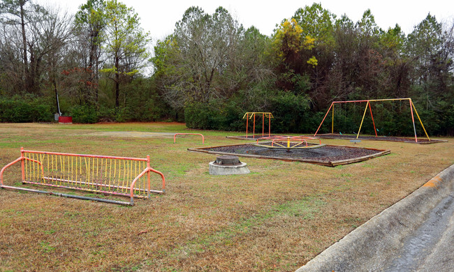 Rainbow Apartments in Rainbow City, AL - Building Photo - Building Photo