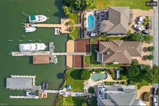 31 Bay Front Pl in Hampton, VA - Building Photo - Building Photo