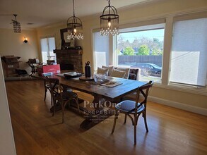 2812 Kinney Dr in Lafayette, CA - Building Photo - Building Photo