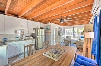11456 5th Avenue Ocean in Marathon, FL - Building Photo - Building Photo