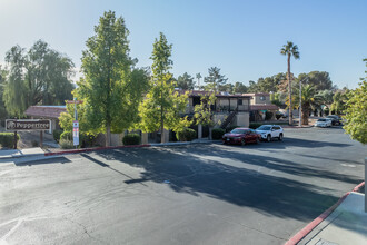 1894 Apricot Ct in Henderson, NV - Building Photo - Building Photo