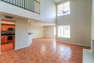 3440 E Southern Ave in Mesa, AZ - Foto de edificio - Building Photo