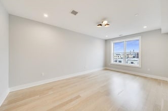 2866 John F Kennedy Blvd, Unit 1A in Jersey City, NJ - Foto de edificio - Building Photo