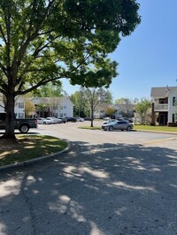 Pinehurst Villas Apartments in Opelika, AL - Building Photo - Building Photo