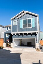 2423 Driftwood Trl in Kemah, TX - Building Photo - Building Photo