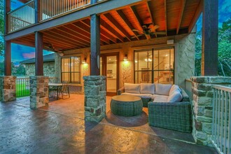 6917 Trimaran Cove in Jonestown, TX - Building Photo - Building Photo