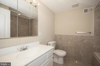 1122 W Hamburg St photo'