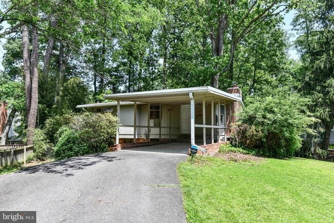 property at 7632 Holmes Run Dr