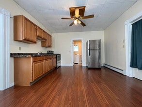 105 Ashland St in Manchester, NH - Building Photo - Building Photo