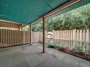 3006 Fallswood Glen Ct in Falls Church, VA - Building Photo - Building Photo